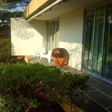 Les Peintures De Jean Bed & Breakfast *