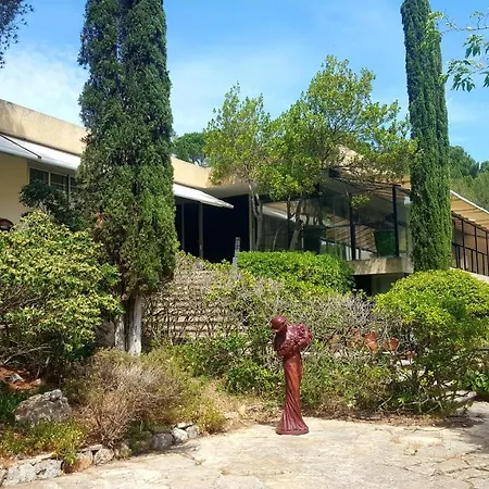 Les Peintures De Jean Bed & Breakfast